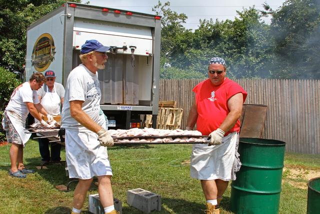 BBQ 2011
Kenny Hallock and Steve Graboski